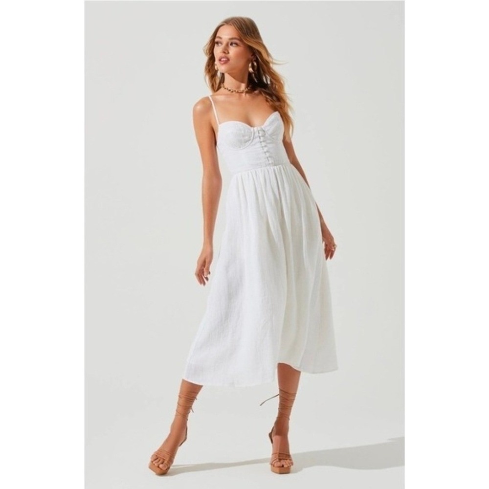 ASTR the Label Ferreira White Linen Sweetheart Midi Dress size Small nwot